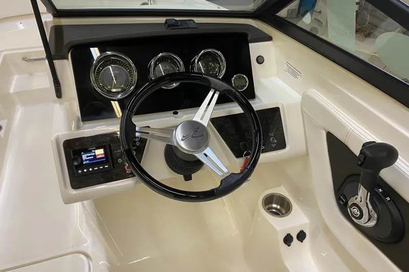 2021 Sea Ray SPX 190 OB
