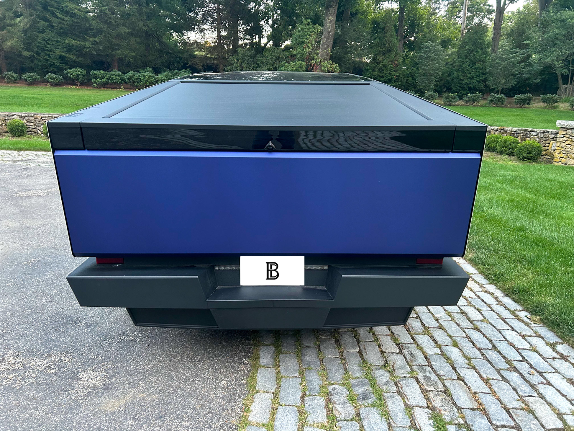 2025 Tesla Cybertruck