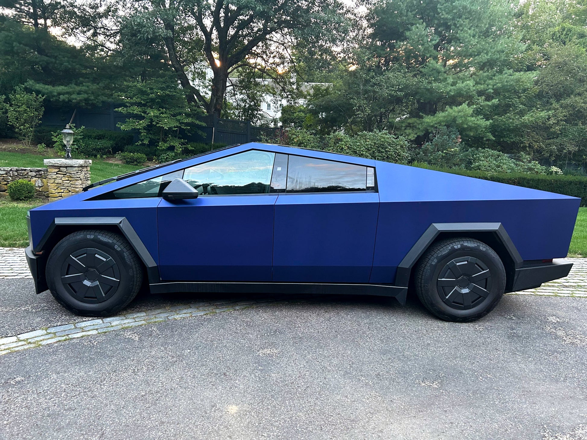 2025 Tesla Cybertruck