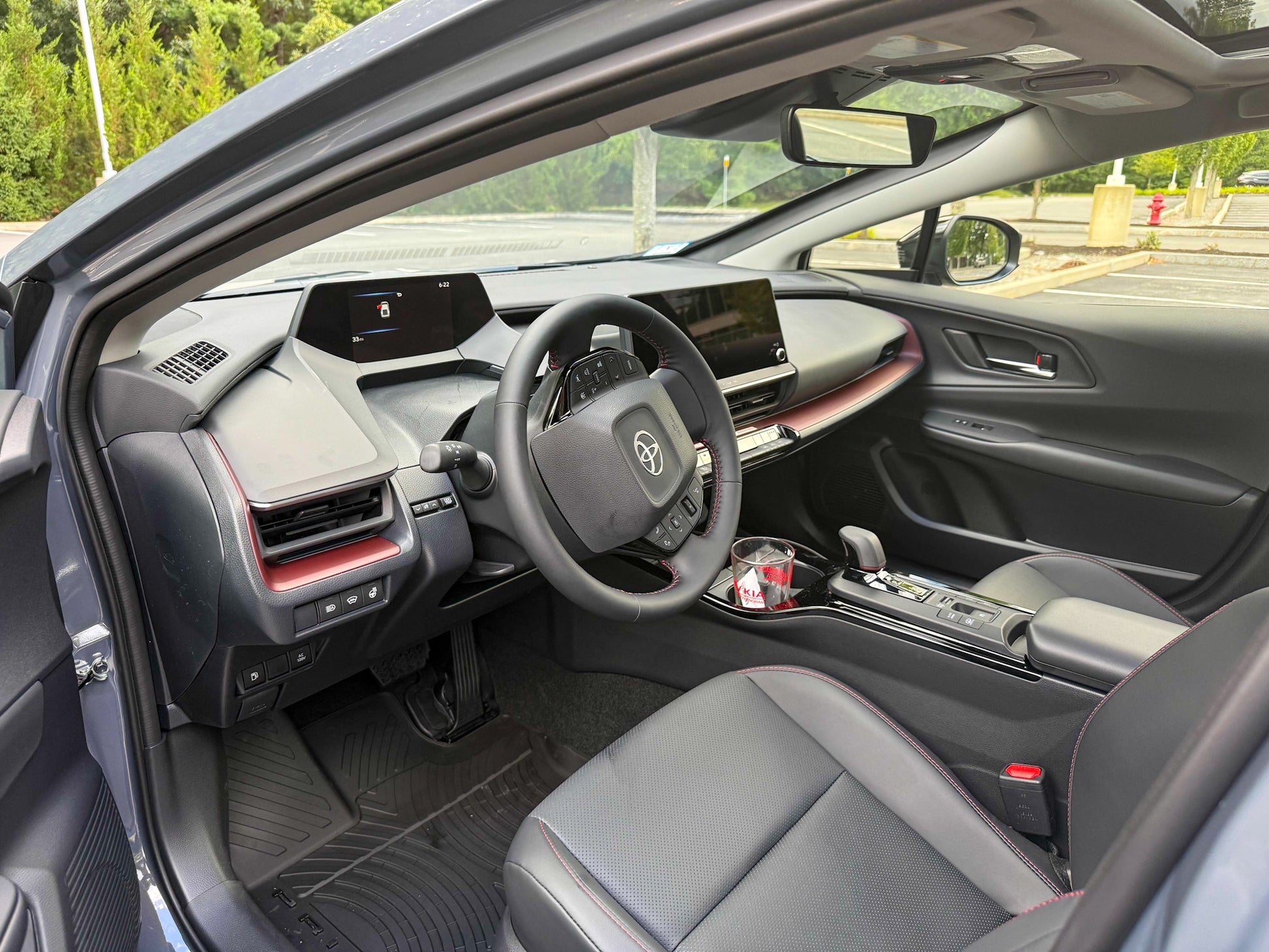 2025 Toyota Prius Plug-In Hybrid