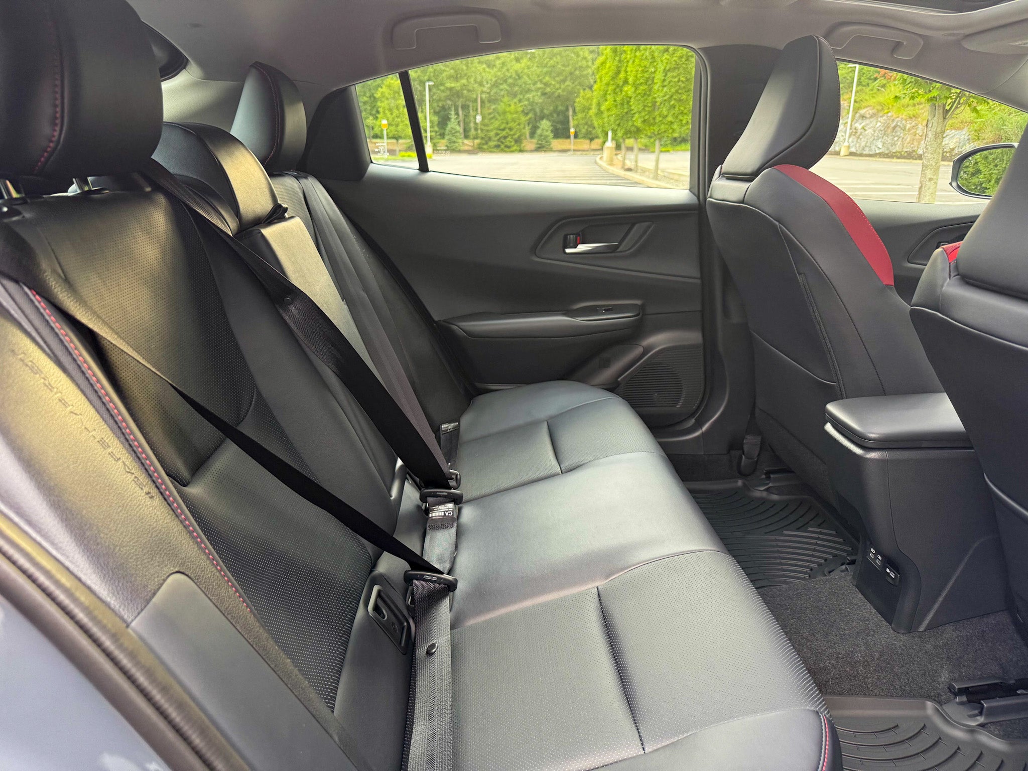 2025 Toyota Prius Plug-In Hybrid